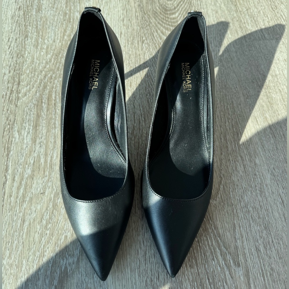 MICHAEL Michael Kors
Women's Alina Flex Pointed Toe Pumps